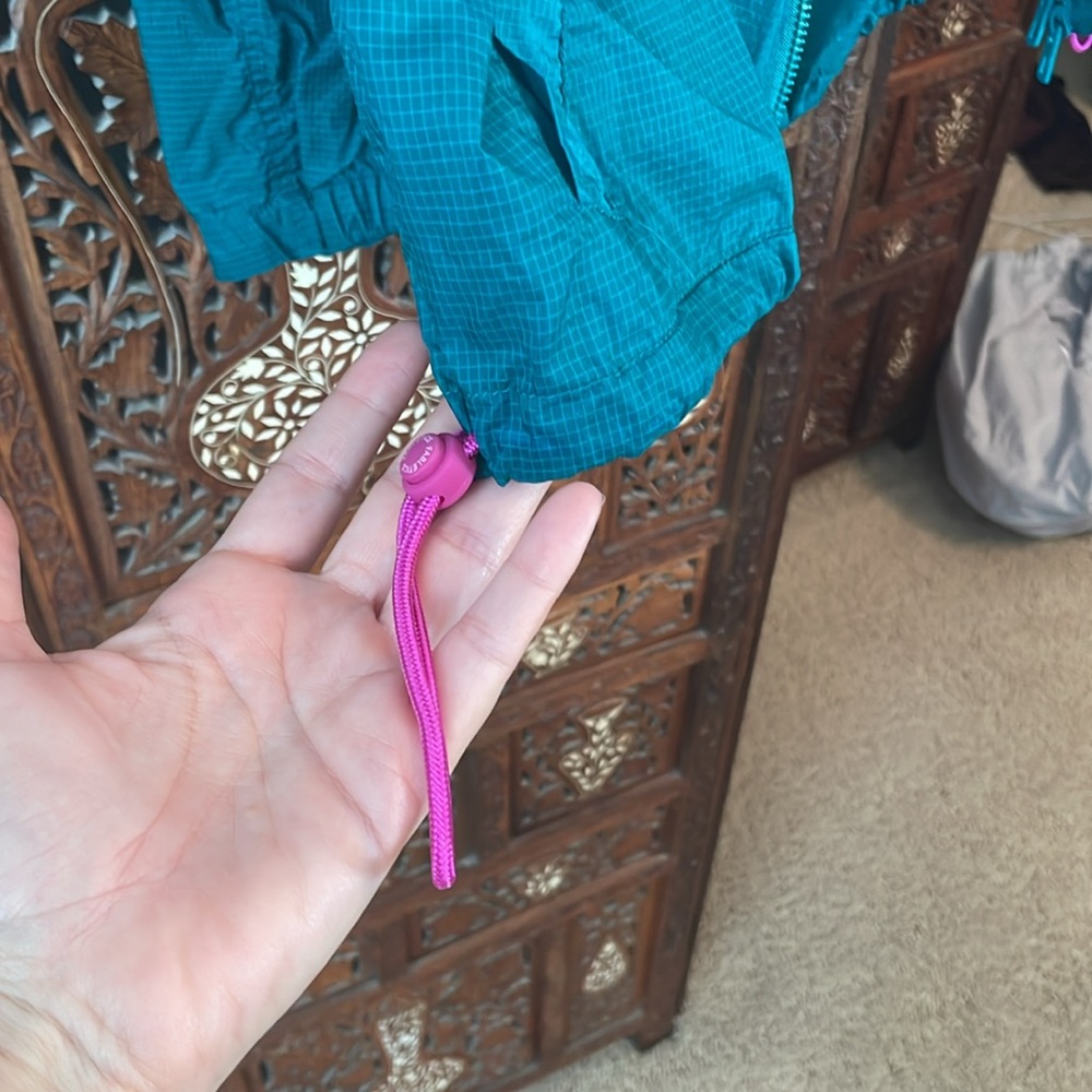 Fabletics Aqua Jacket (Size Small) - image 4